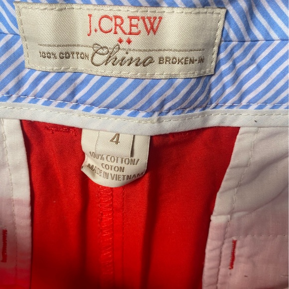Women’s red J Crew chino shorts - Picture 2 of 3